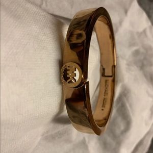 Michael kors bangle